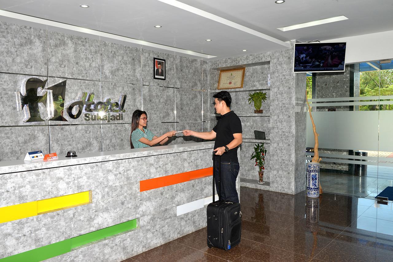 Fresh One Hotel Batam Exterior photo
